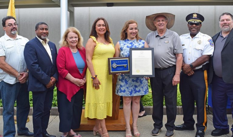 BERGEN COUNTY CELEBRATES COLOMBIAN INDEPENDENCE DAY